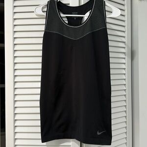 Nike Pro tank